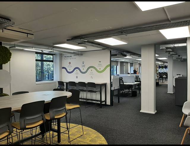685M² OFFICE TO LET IN WESTVILLE